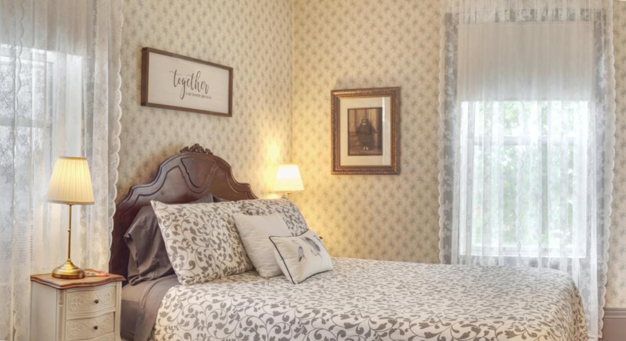 Willow House Inn B&B ピクトゥー エクステリア 写真